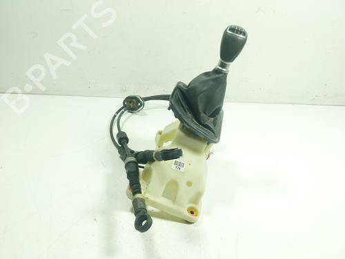 Gear lever HYUNDAI TUCSON (TL, TLE) 1.7 CRDi | BP22202340M90 