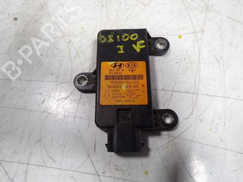 Used Electronic module KIA SPORTAGE III (SL) 1.7 CRDi (116 hp) 8844897