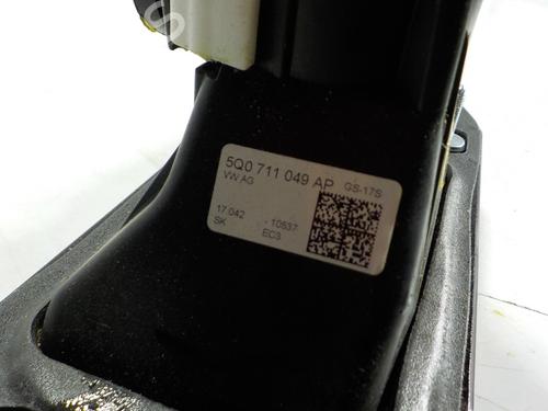 Gear lever SKODA OCTAVIA III Combi (5E5, 5E6)  | BP7573867M90 