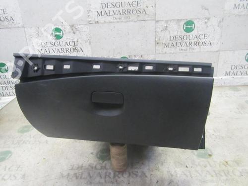 Used Glove box RENAULT MEGANE III Hatchback (BZ0/1_, B3_) [2008-2025]  3849087