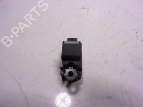 Right rear window switch LAND ROVER DISCOVERY V (L462) D300 MHEV 4x4 LR081343