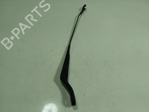 Used Front windshield wiper arm RENAULT ZOE (BFM_) ZOE (92 hp) 17979172