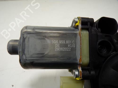 Left front window motor SEAT LEON Sportstourer (KL8, KLD) 2.0 TDI | BP15064661E21 