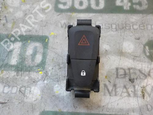 Used Warning switch Warning switch DACIA DOKKER MPV (KE_) 1.5 dCi (KEAJ, KEAH) (90 hp) 4000479 4000479