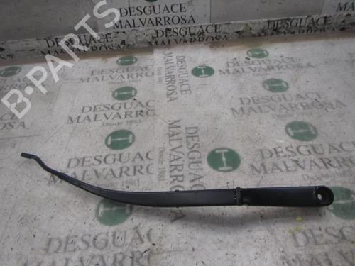 Used Front windshield wiper arm KIA CEE'D Hatchback (ED) 1.6 CRDi 115 (115 hp) 3997256