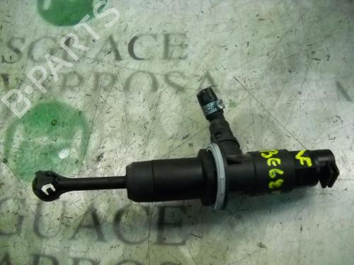 Used Clutch slave cylinder Clutch slave cylinder RENAULT CLIO II (BB_, CB_) [1998-2016] 14266773 14266773