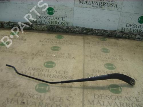 Used Front windshield wiper arm Front windshield wiper arm RENAULT MEGANE II (BM0/1_, CM0/1_) 1.5 dCi (BM0F, BM0T, BM2B, CM0F, CM0T) (82 hp) 3764290 3764290