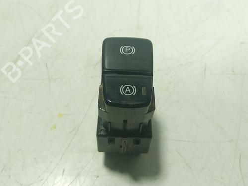 BP32162253I18 main image