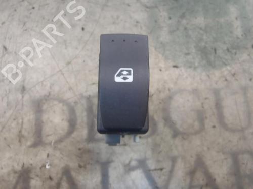 Used Right rear window switch Right rear window switch RENAULT MEGANE II (BM0/1_, CM0/1_) 1.5 dCi (BM1E, CM1E) (106 hp) 3796394 3796394