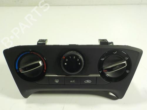 Used Climate control HYUNDAI i20 II (GB, IB) 1.2 (84 hp) 15369057