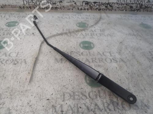 Used Front windshield wiper arm Front windshield wiper arm VW GOLF VI (5K1) 1.6 TDI (105 hp) 3824250 3824250