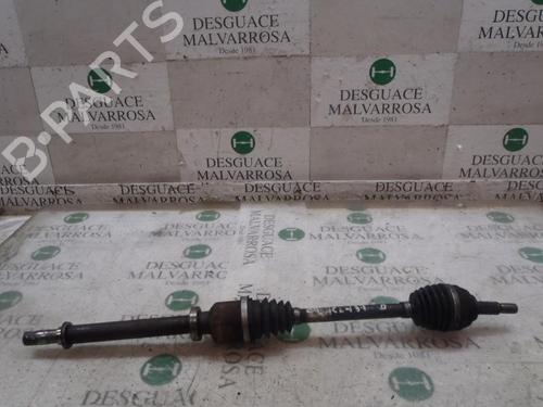 right-front-driveshaft-renault-clio-iii-br01-cr01-2005-2006-2007-2008-2009-2010-2011-2012-2013-2014-3820394 main image