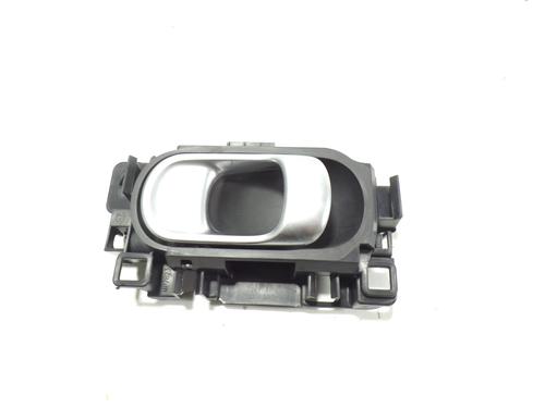 Used Front left interior door handle Front left interior door handle CITROËN C4 CACTUS 1.2 THP 110 (110 hp) 6954105 6954105