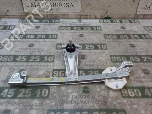 Used Rear left window mechanism Rear left window mechanism DACIA SANDERO II 1.5 dCi 75 / Blue dCi 75 (B8JW, B8M4, B8AH, B8M7, B8M6) (75 hp) 3863622 3863622