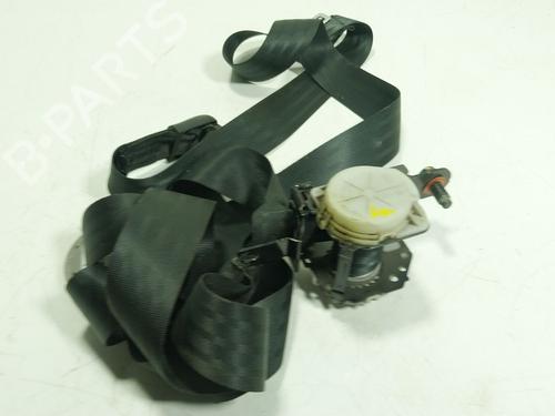 front-right-seatbelt-hyundai-h350-van-2015-31706433 main image