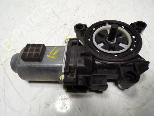 Used Right front window motor Right front window motor KIA NIRO I (DE) 1.6 GDI Hybrid (105 hp) 15212479 15212479