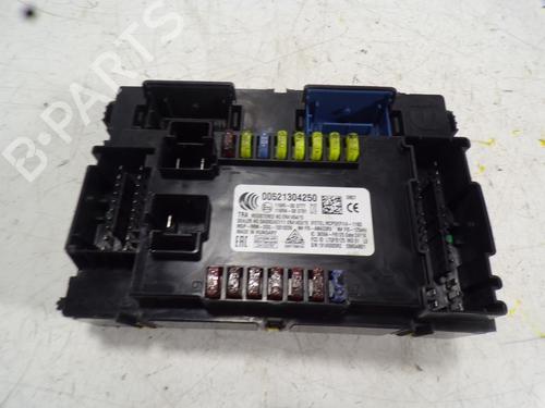 Used Fuse box Fuse box JEEP RENEGADE SUV (BU, B1, BV) 1.0 T-GDi (120 hp) 8420602 8420602