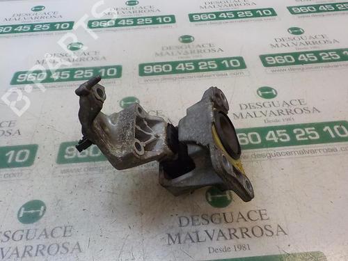Used Engine mount RENAULT MEGANE III Coupe (DZ0/1_) [2008-2016]  9081614