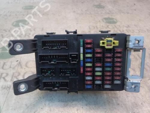 Used Fuse box KIA RIO II Saloon (JB) 1.4 16V (97 hp) 3814862