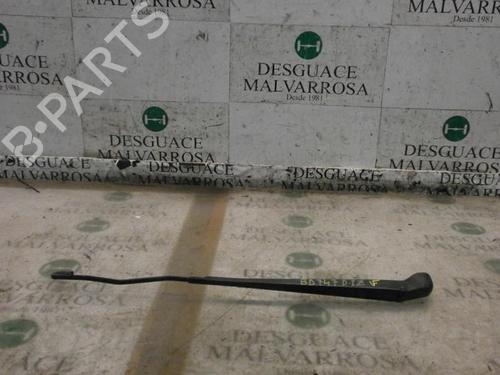 Used Front windshield wiper arm Front windshield wiper arm 3758489 3758489