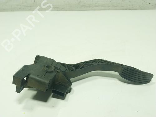 pedal-iveco-daily-vi-van-2014-30617335 main image