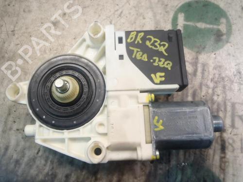 Vindusheismotor venstre bak RENAULT MEGANE III Hatchback (BZ0/1_, B3_) 1.5 dCi (106 hp) 3799029