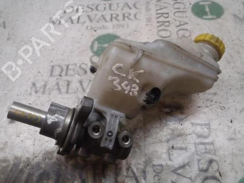 Used Brake master cylinder Brake master cylinder FIAT QUBO (225_) 1.3 D Multijet (225CXB1A, 225AXB1A, 225CXB11, 225AXB11,... (75 hp) 4016018 4016018