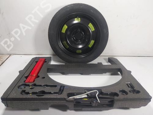Used Jack Kit PEUGEOT 2008 I (CU_) 1.5 BlueHDI 100 (102 hp) 23662405