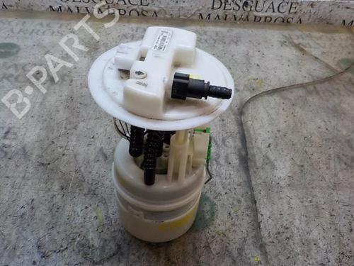 Used Fuel pump RENAULT TWINGO II (CN0_) [2007-2025]  3851227