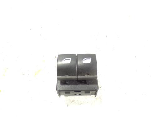 Used Left front window switch Left front window switch CITROËN C4 CACTUS 1.2 VTi 82 (82 hp) 8906362 8906362