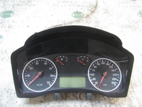 Used Instrument cluster FIAT CROMA (194_) 2.4 D Multijet (200 hp) 4011117