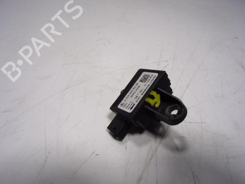 Used Electronic module Electronic module MERCEDES-BENZ GL-CLASS (X164) GL 320 CDI 4-matic (164.822) (224 hp) 15835902 15835902