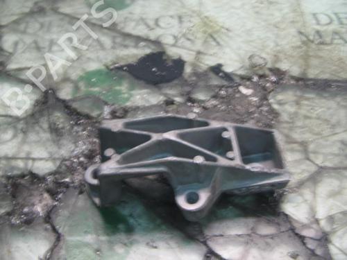 Used Engine mount CITROËN XSARA (N1) [1997-2005]  9085176