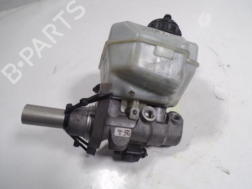 Used Brake master cylinder AUDI Q3 (8UB, 8UG) 2.0 TDI (150 hp) 6979950
