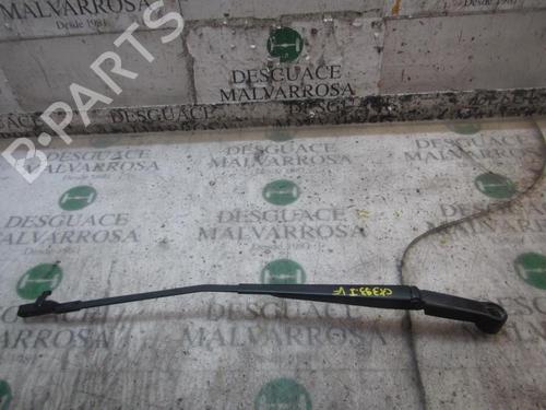Used Front windshield wiper arm Front windshield wiper arm 3840880 3840880