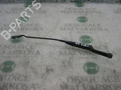 Used Front windshield wiper arm OPEL VECTRA B (J96) [1995-2004]  3759172