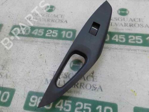 Used Left rear window switch TOYOTA COROLLA Estate (_E21_) [2019-2025]  9104781