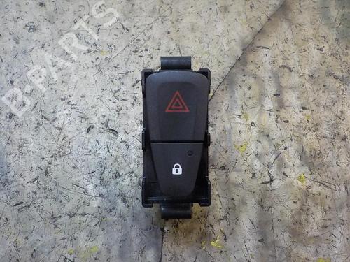 Used Warning switch DACIA SANDERO II TCe 90 (B8M1, B8MA, B8AC) (90 hp) 3852217