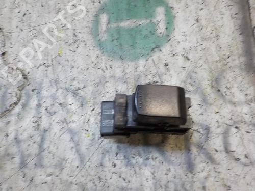 Used Right front window switch Right front window switch FIAT SEDICI (189_) 1.9 D Multijet (120 hp) 3999409 3999409