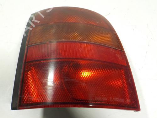 Used Left taillight NISSAN MICRA II (K11) 1.3 i 16V (HK11) (75 hp) 17126541