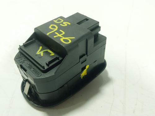 Left front window switch PEUGEOT 206 Hatchback (2A/C) 1.4 i | BP36157334I27 - Image 2