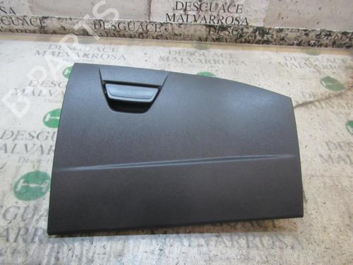 Used Glove box Glove box FORD FOCUS III 1.6 TDCi (115 hp) 3843554 3843554