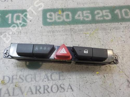 Used Warning switch KIA CEE'D Hatchback (ED) 1.6 CRDi 115 (115 hp) 4004202