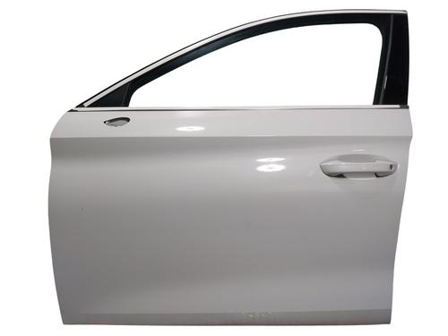 Left front door SEAT LEON Sportstourer (KL8, KLD) 1.5 eTSI 5FA831051A
