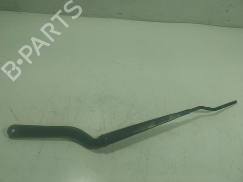 Used Front windshield wiper arm Front windshield wiper arm SMART FORFOUR Hatchback (453) electric drive (453.091) (82 hp) 16825095 16825095
