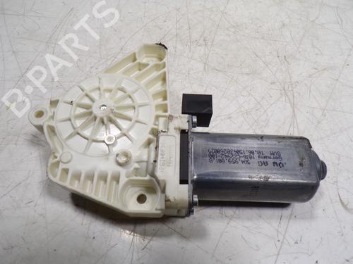 Left front window motor VW GOLF VII (5G1, BQ1, BE1, BE2) 1.4 TSI | BP15066941E21 