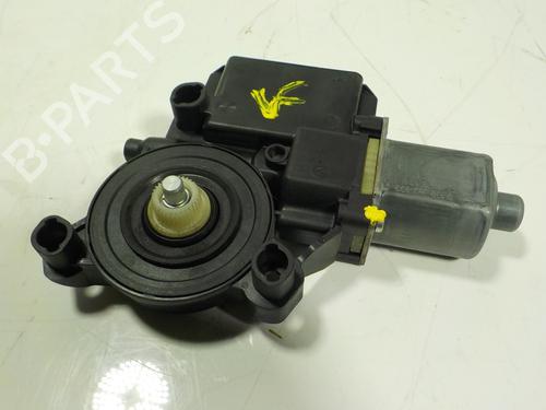 Rudehejsemotor bagstkærm højre VW POLO V (6R1, 6C1) 1.2 TSI (90 hp) 15136283