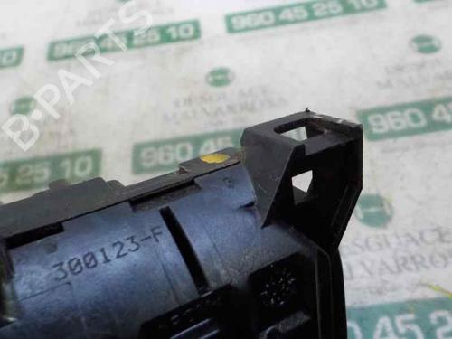 Front left lock RENAULT CLIO III (BR0/1, CR0/1) 1.2 16V (BR02, BR0J, BR11, CR02, CR0J, CR11) | BP6427376C98 