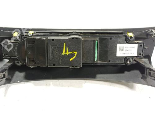 Switch VOLVO V90 II Estate (235) D4 AWD | BP36075620I30 - Image 2