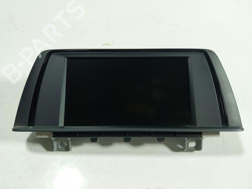 Used Display monitor BMW 1 (F20) 116 d (116 hp) 19647230